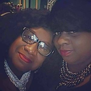 Meet your Posher, Inez